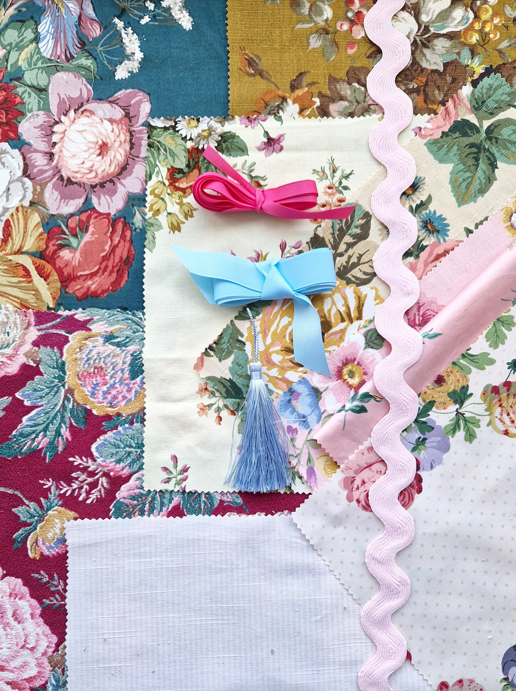 Vintage Floral Fabric Craft Bundle Box - G -